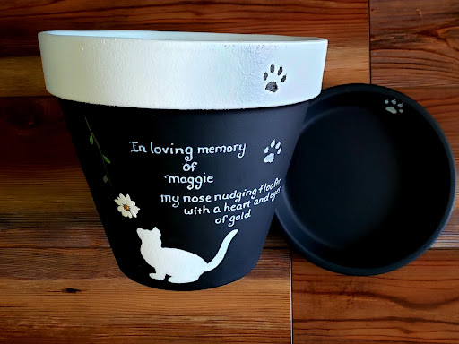 Personalized Pet Memorials — Small