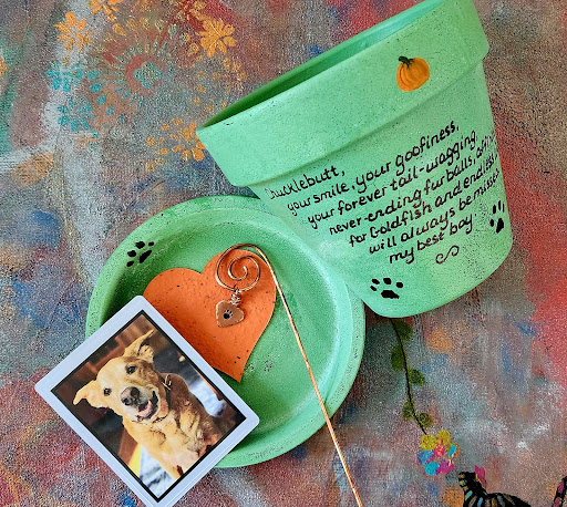 Medium Green pet memorial planter color option